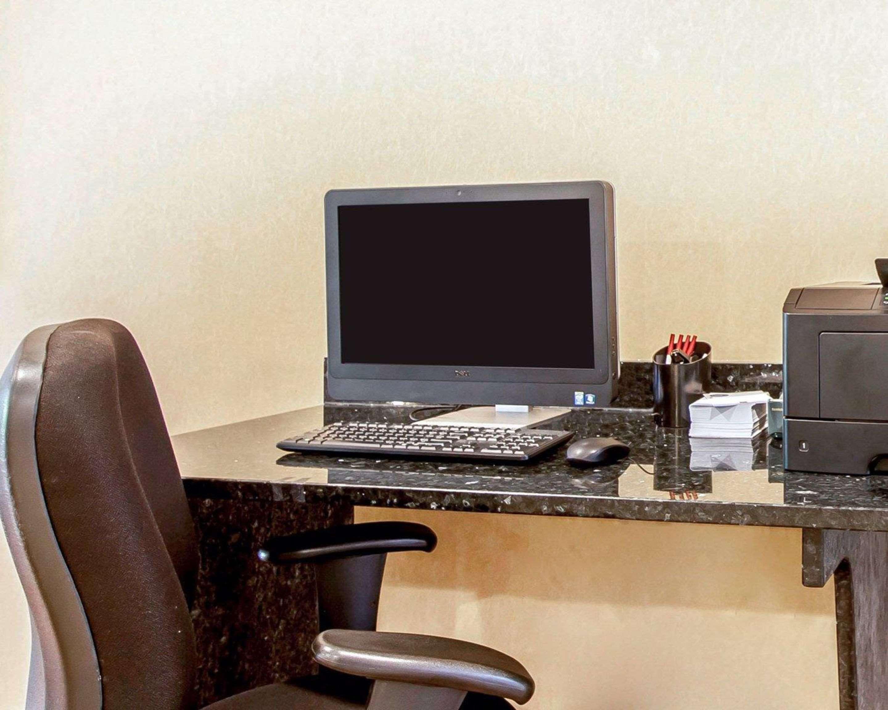 Comfort Suites Рим Экстерьер фото