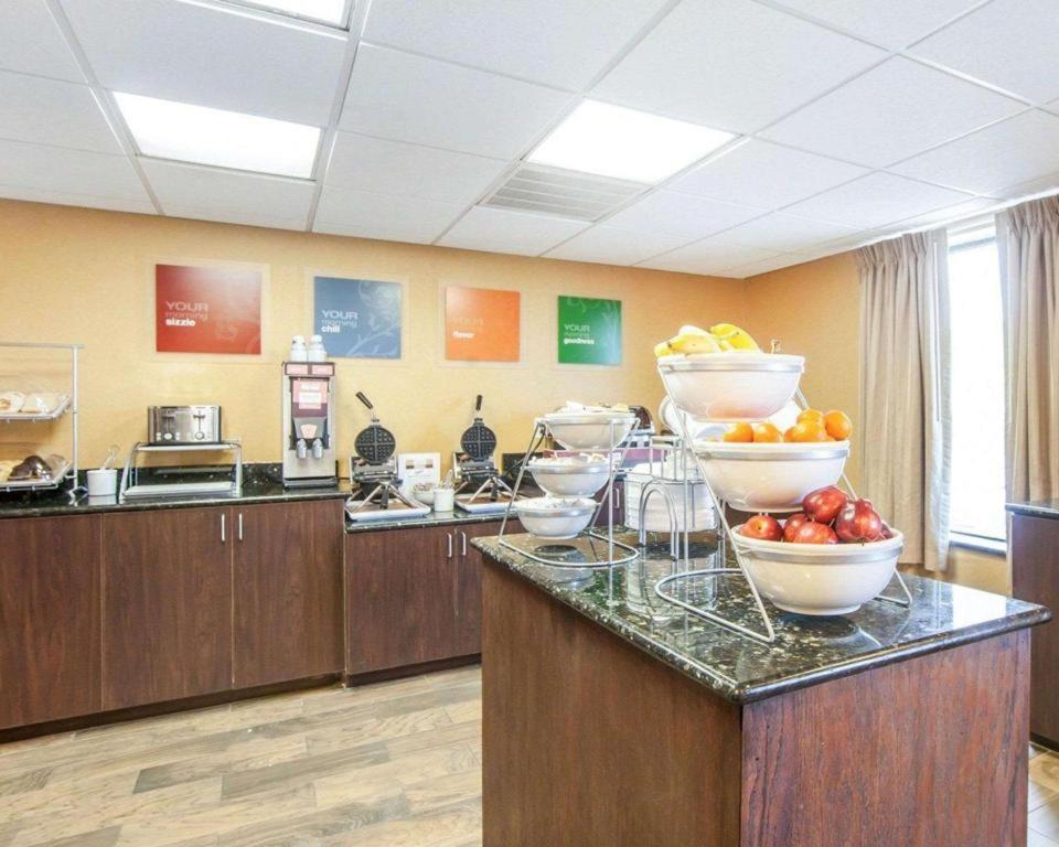 Comfort Suites Рим Экстерьер фото