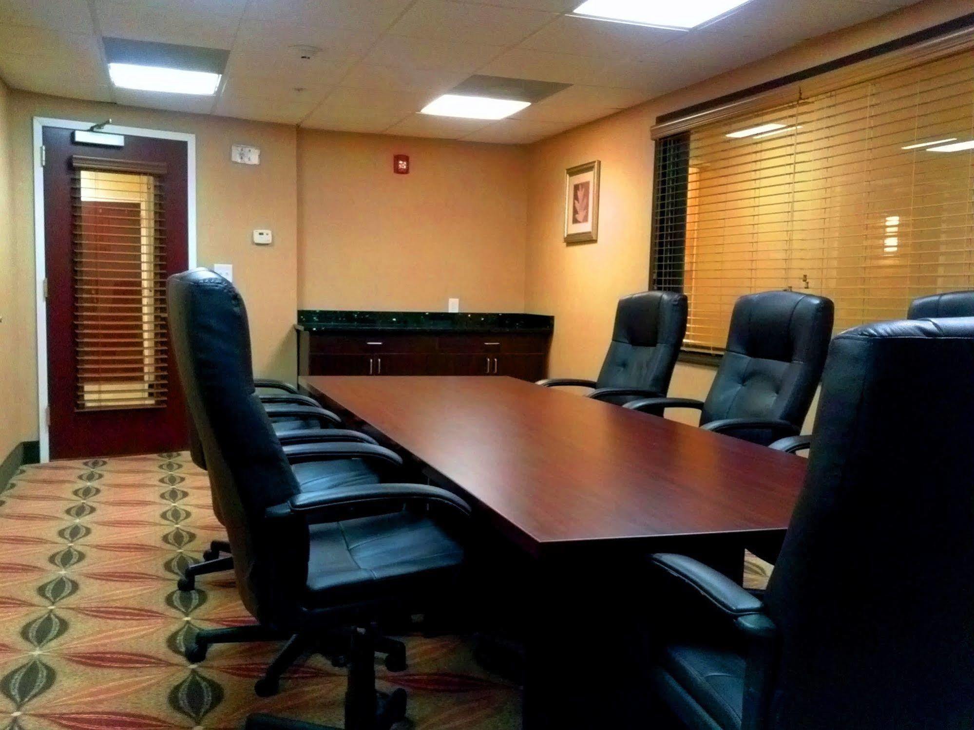 Comfort Suites Рим Экстерьер фото